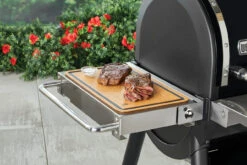 Weber® Cutting Board -Kitchen Grill Store 7005Y3 rgb 901x643 076f0f51 96958.1628257103