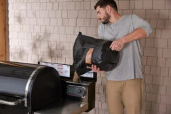 Weber® Pellet Storage Bag -Kitchen Grill Store 7007Y3 901x600 53107e2 56964.1628257445