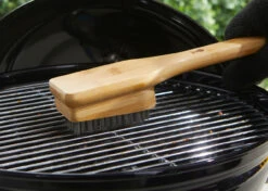 Weber® 30 Cm Bamboo Grill Brush -Kitchen Grill Store Weber 30 cm Bamboo Grill brush in use 99432.1685262042